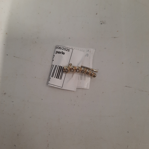 Bijou d'oreille avec perle