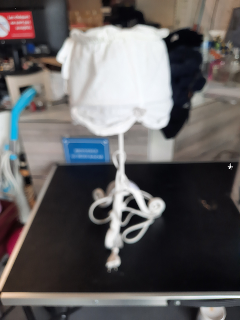 Lampe à poser tissu blanc vintage