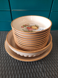 1 service couscous (12 assiettes et 2 gds plats)