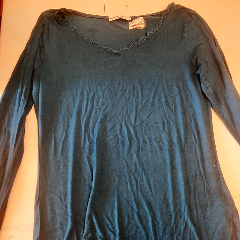 Tee shirt – manche longue – taille 42