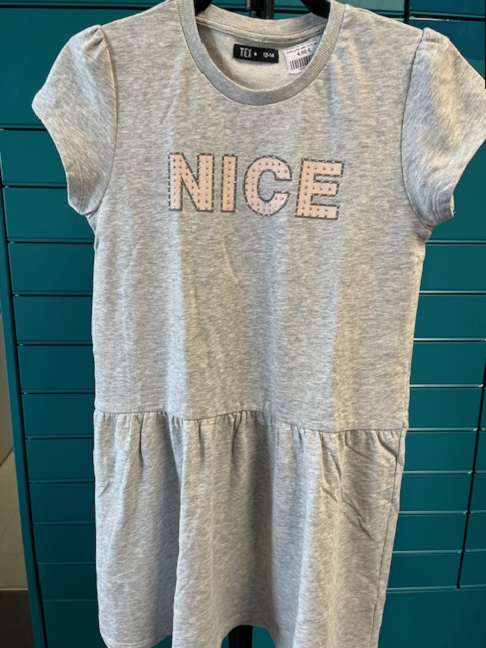 Robe grise taille 13/14 ans