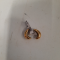1 paire de boucles d'oreille
