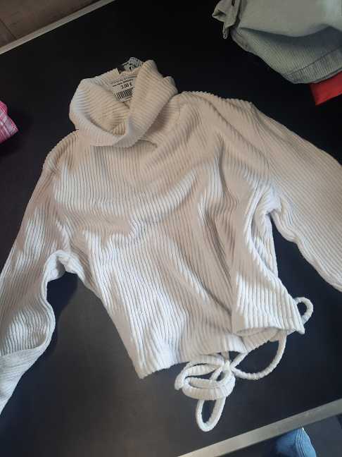 Haut blanc BERSHKA