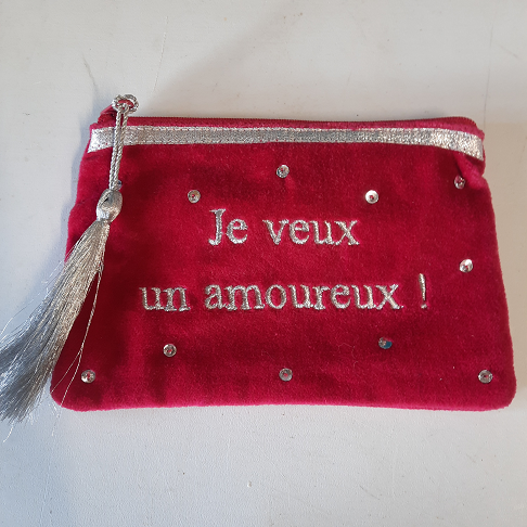 Trousse velours rose, "Je veux un amoureux" beauté