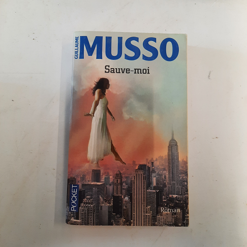 livre  Sauve-moi         Guillaume Musso