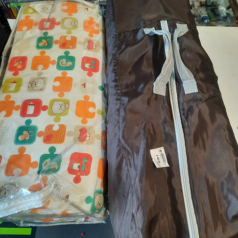 Lit bébé pliant + surmatelas