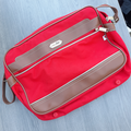 sac-valisette rouge