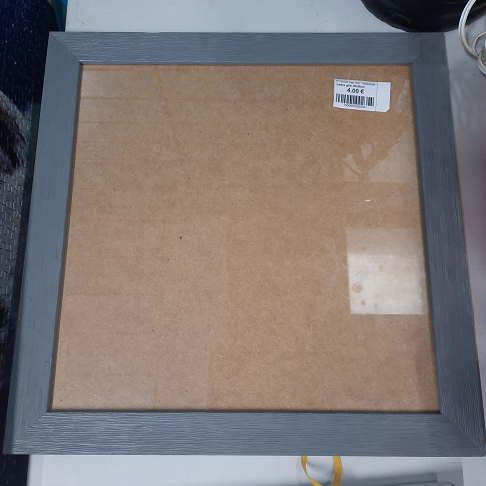 :cadre gris 30/30cm