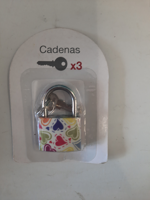 Cadenas avec 3 clefs
