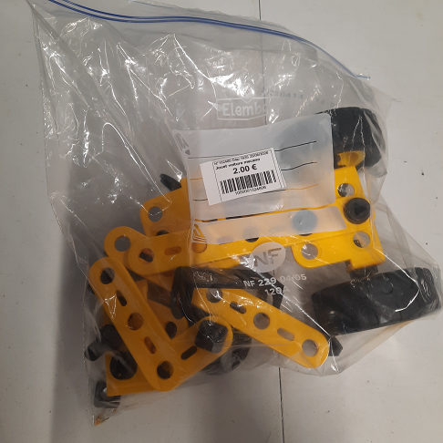 Jouet voiture mecano