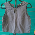 haut gris et bleu marine sans manche