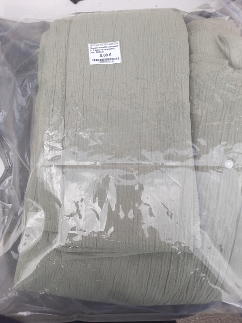 housse couette a pression + 2 taies rectanguaires vert 220/240