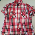 :chemise à carreaux rouge /blanc: