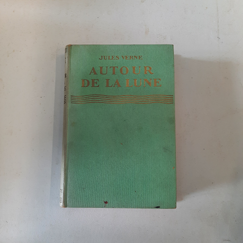 livre Autour de la lune
