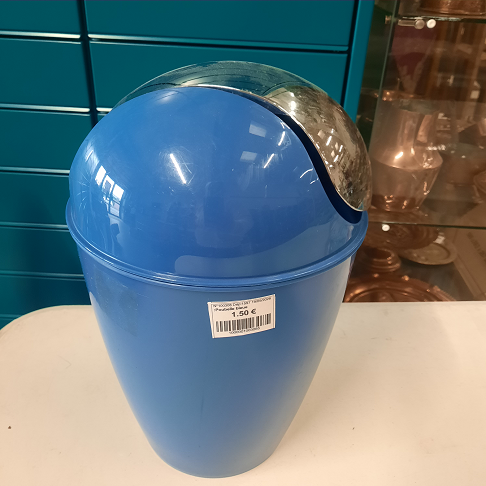:Poubelle bleue