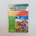 Livre côtés féerique et merveilleux