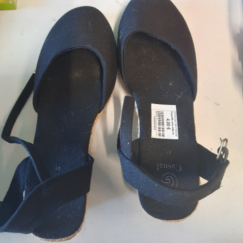 Espadrille noire taille 41.