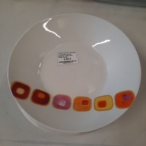:6 assiettes creuses blanches motifs carré rouge /orange