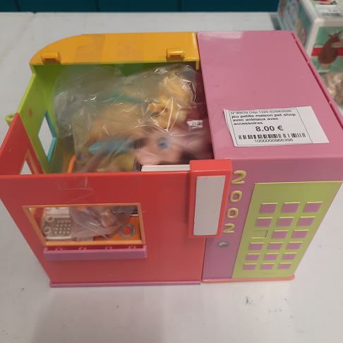 jeu petite maison pet shop avec animaux avec accessoires