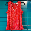 chemisier manches courtes LH taille L rouge avec petits motifs dorés t l