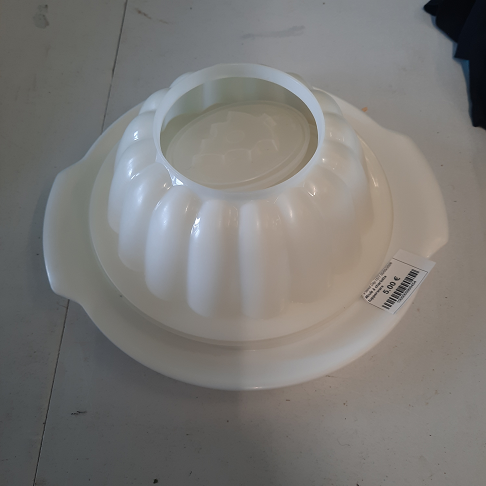 Moule à charlotte tupperware