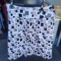 jupe blanche carré grise et noir taille 42